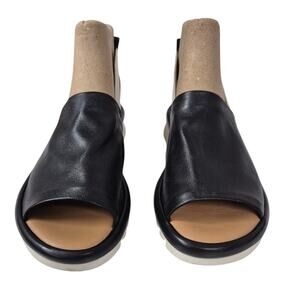 The Flexx WAT IS WAV 2 Black Foulard 7.5 EUC Open Toe Leather Slingback Sandal